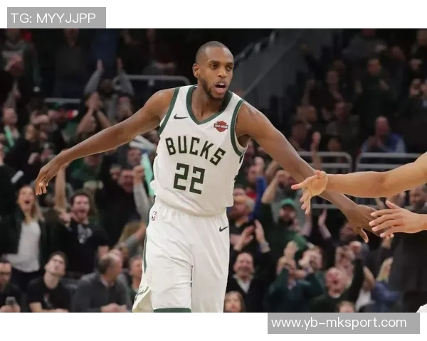 维拉纽瓦谈4号位阵容选择：德克首发KG替补字母哥被裁的深意