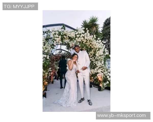 若日尼奥庆祝新婚六个月分享唯美婚纱照展现幸福甜蜜瞬间